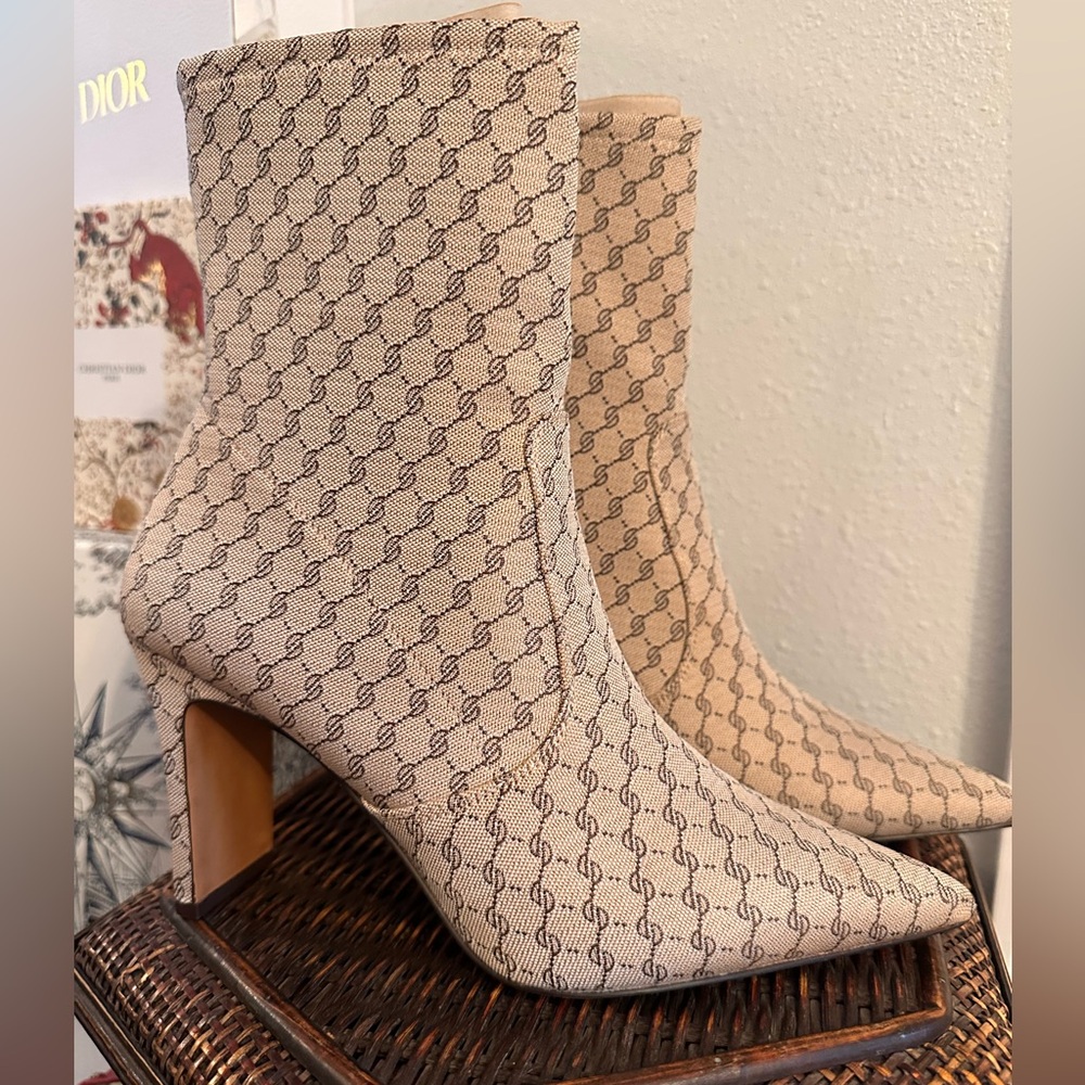 Tapestry Ankle Block Heel Boots (Franco Sarto) New Never Worn 💃EU 39 US 8.5M